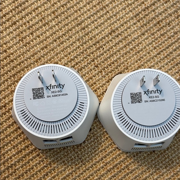 2 Xfinity xFi Pods (used but in good condition) - Picture 2 of 3